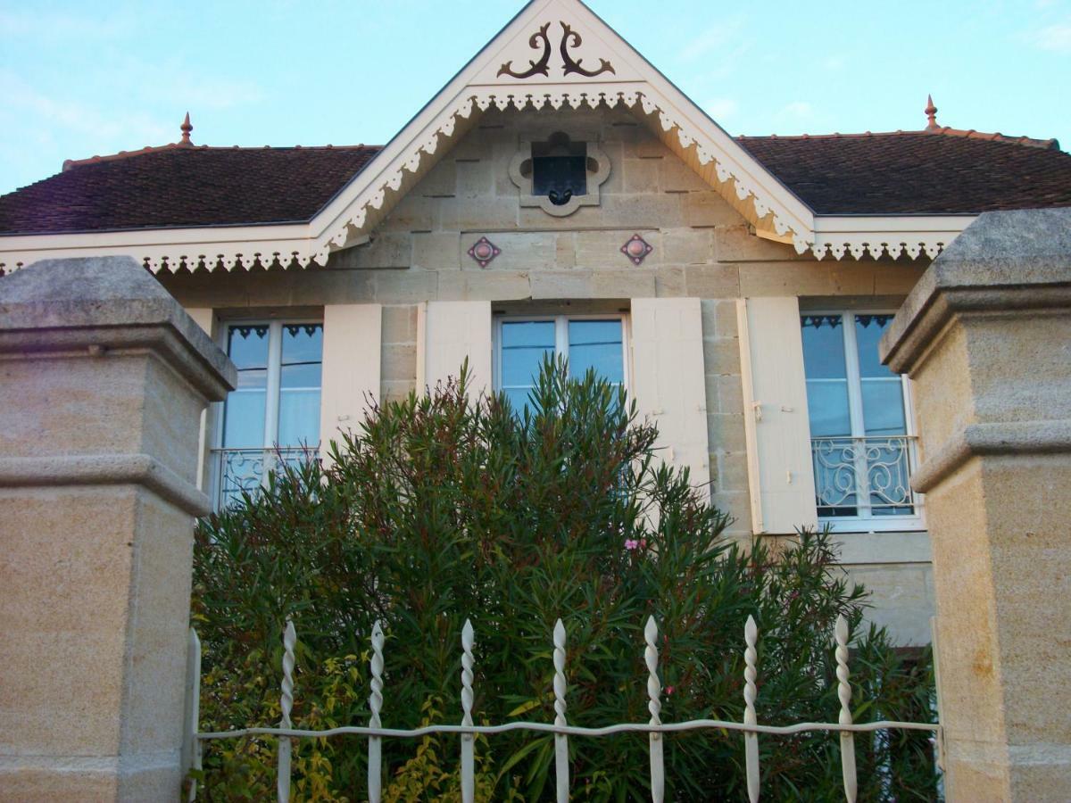 Bed and Breakfast Domaine De Monein Сент-Андре-де-Кюбзак Экстерьер фото